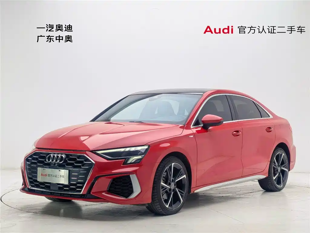 Audi A3 2021 — фото 1