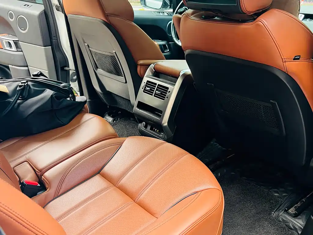 Land Rover Range Rover Sport 2017 — фото 10