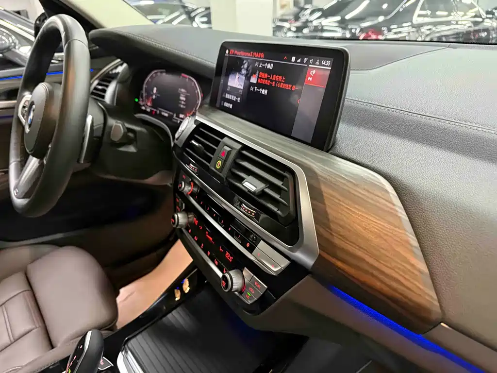 BMW X3 2021 — фото 18