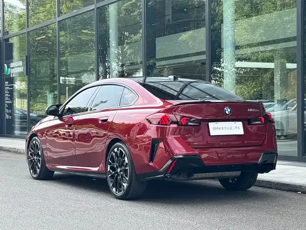 BMW M235L 2025