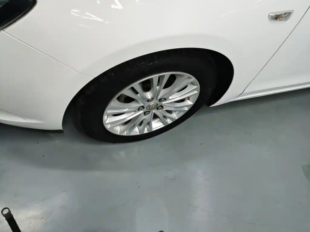 Buick Excelle GT 2015 — фото 23