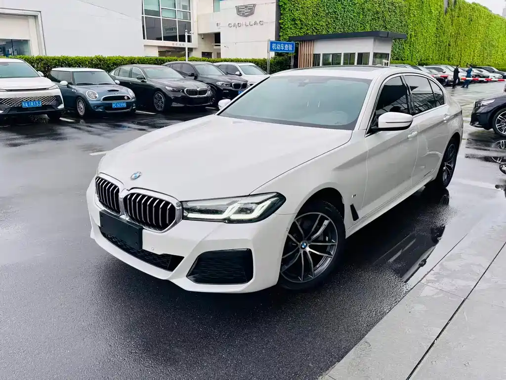 BMW 5 Series 2023