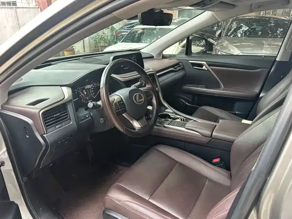 Lexus RX 2022