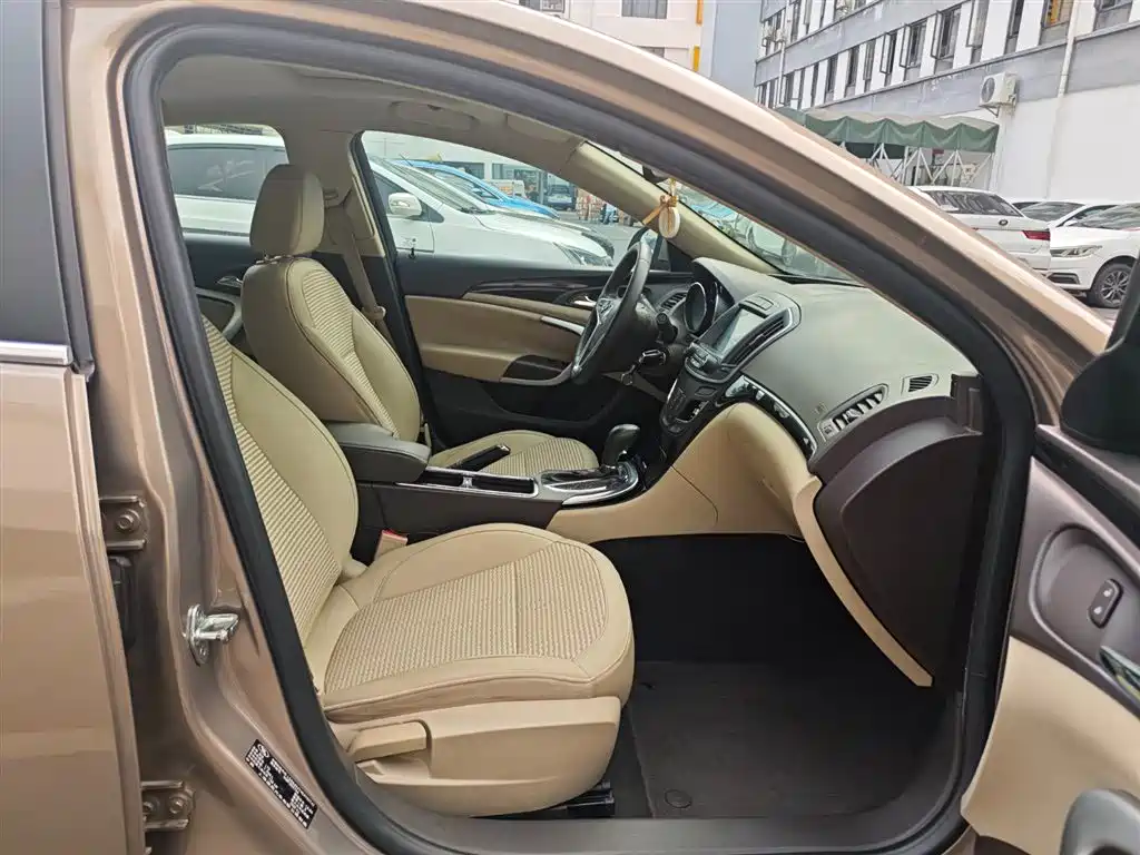 Buick Regal 2014 — фото 12