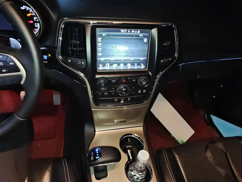 Jeep Grand Cherokee 2014