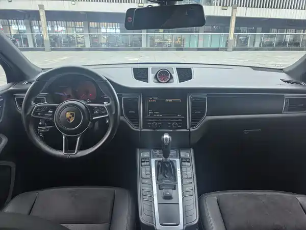Porsche Macan 2016