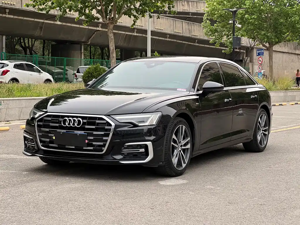 Audi A6L 2021 — фото 1