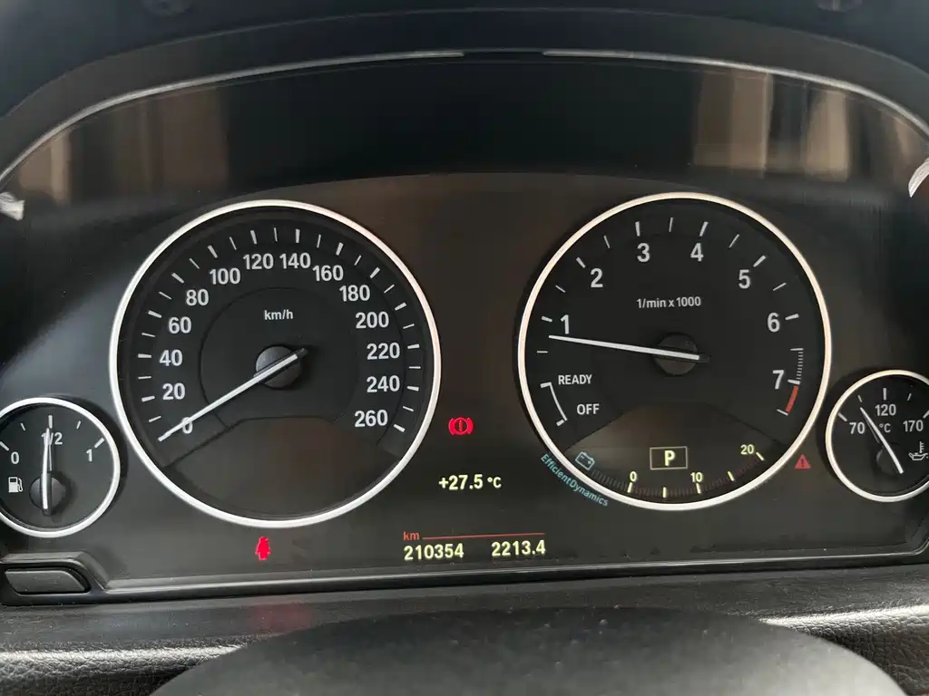 BMW 3 Series 2015 — фото 21