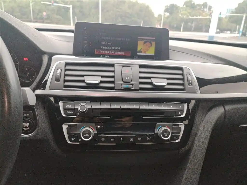 BMW 3 Series GT 2019 — фото 13
