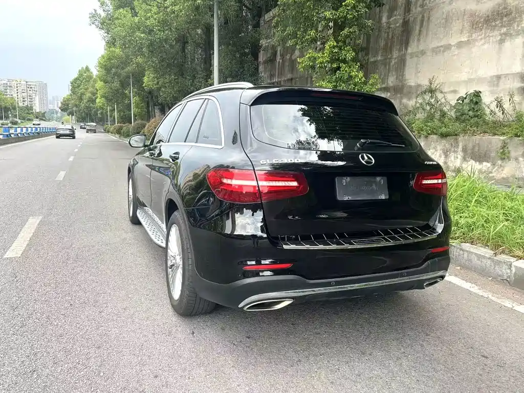 Mercedes-Benz GLC 2017 — фото 11