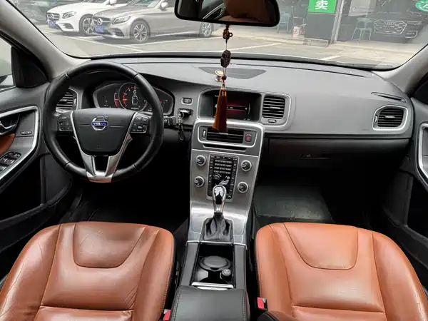 Volvo S60 2016