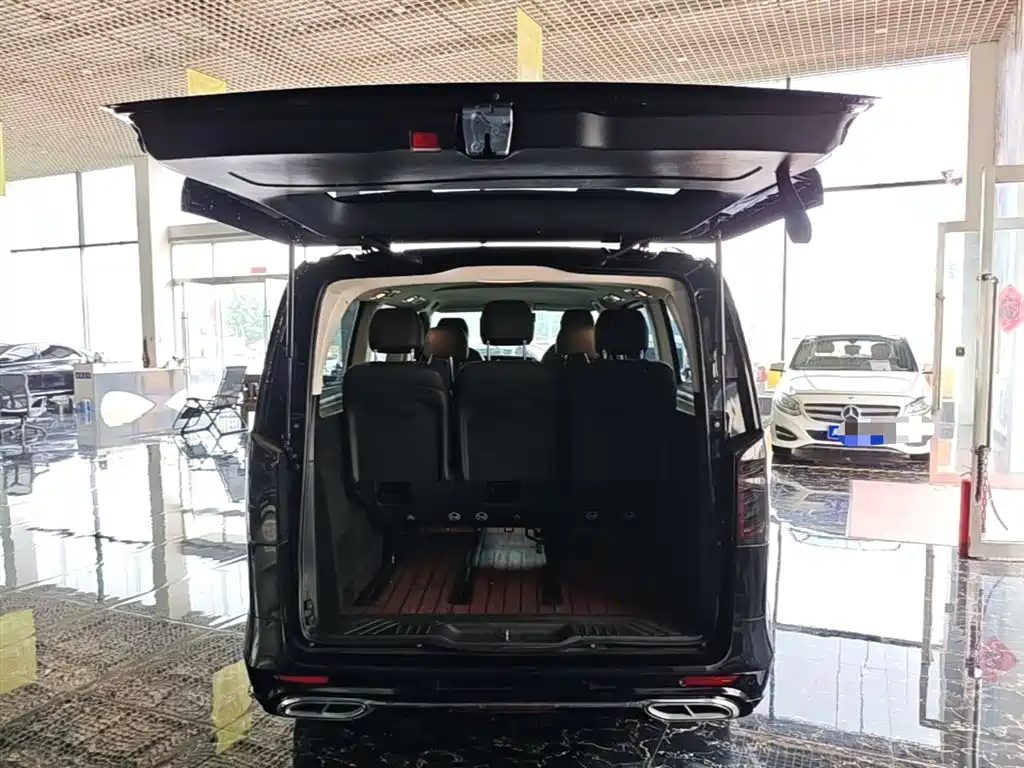 Mercedes-Benz Vito 2022 — фото 19