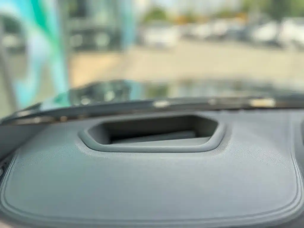 BMW 5 Series 2018 — фото 10
