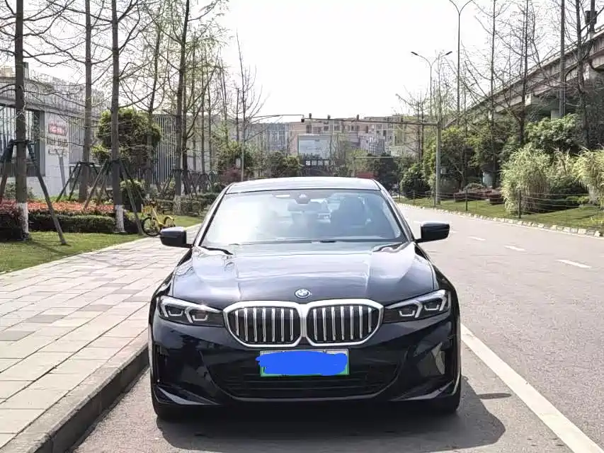 BMW i3 2024