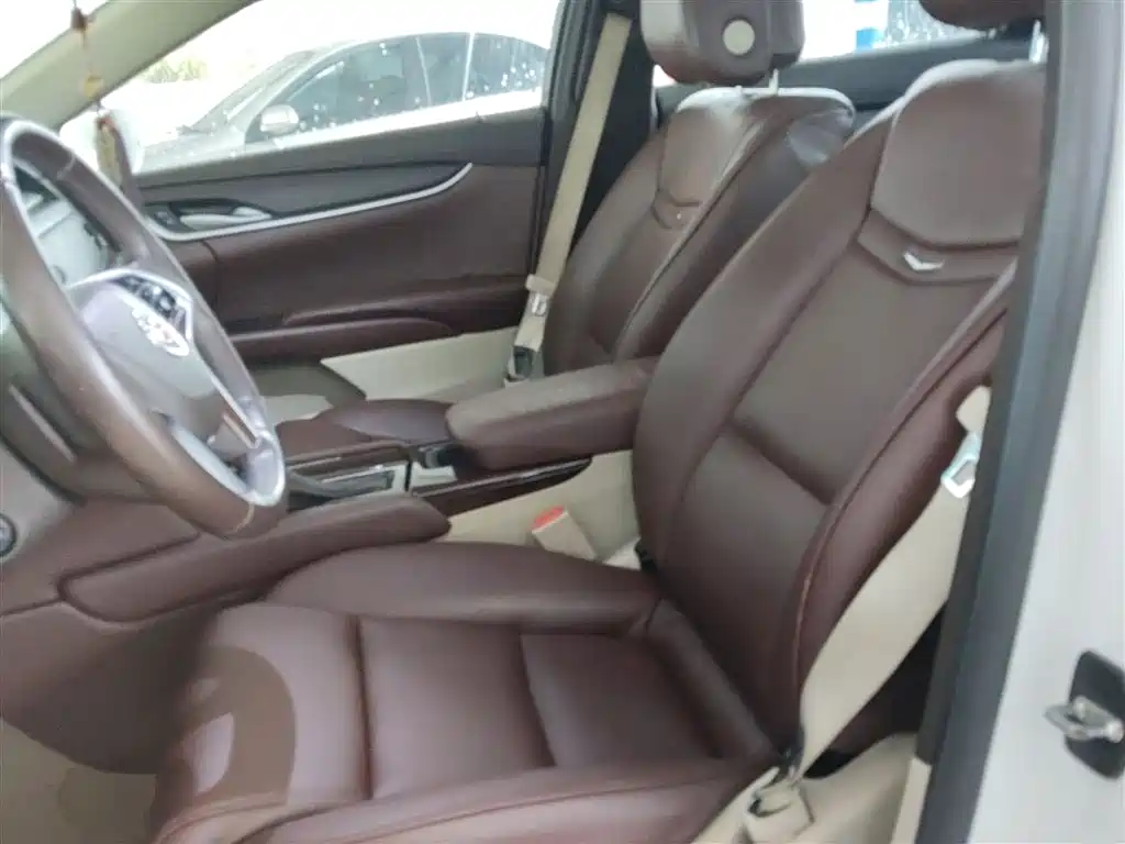 Cadillac XTS 2015 — фото 15