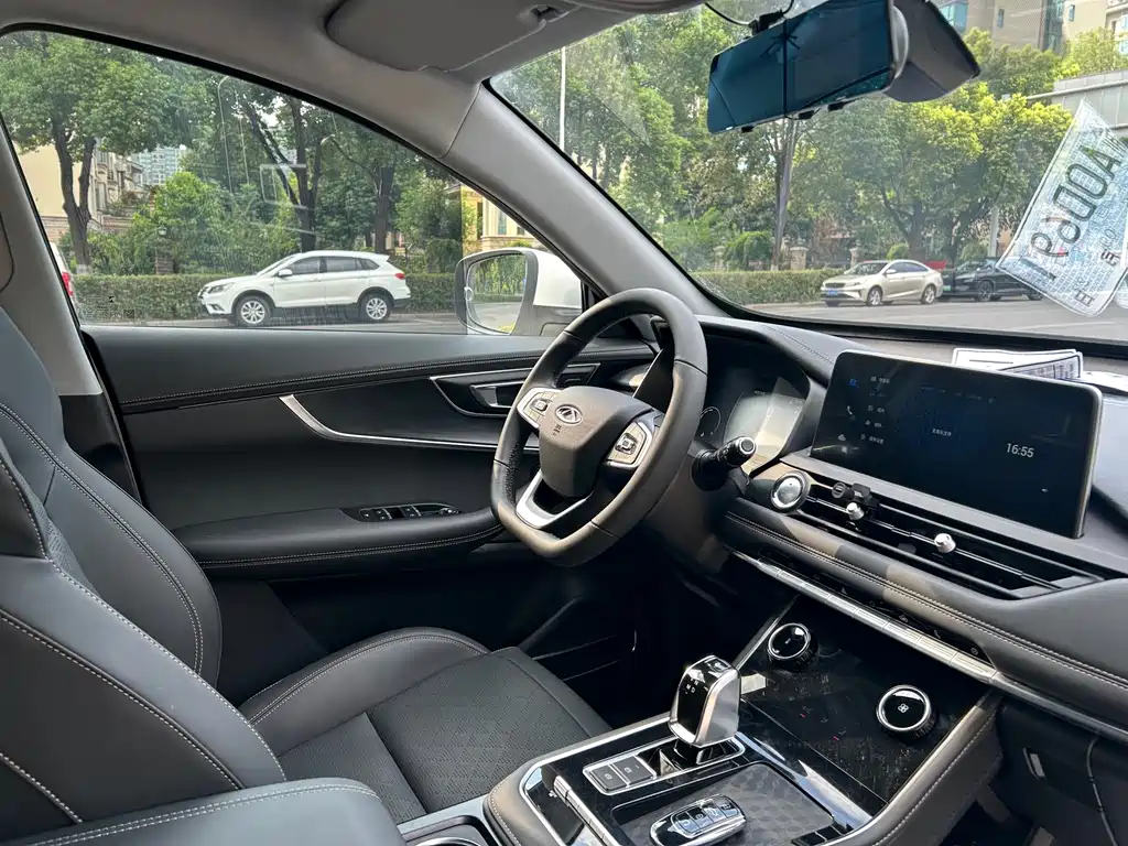 Chery Tiggo 8 2023 — фото 14