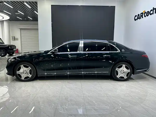 Mercedes-Benz Maybach S-Class 2025