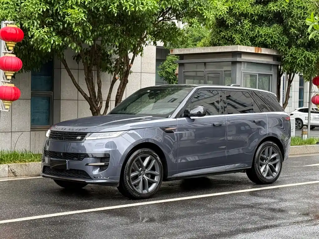 Land Rover Sport 2023 — фото 1