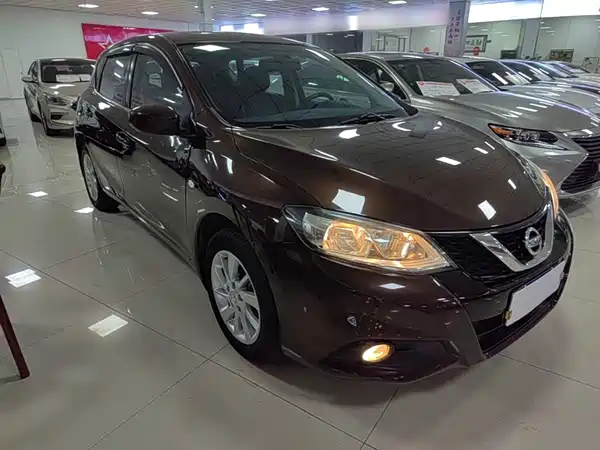 Nissan Tiida 2019