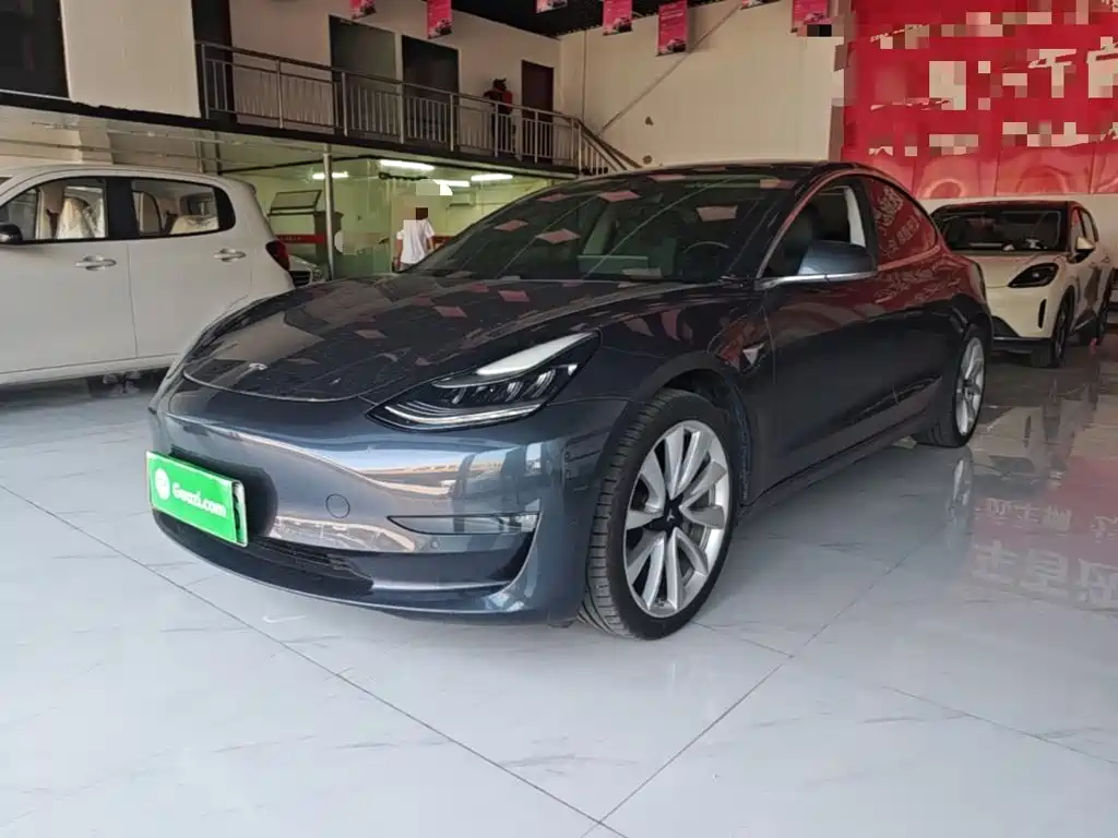Tesla Model 3 2019 — фото 1
