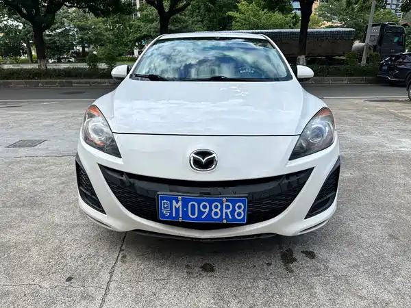 Mazda 3 Xingcheng 2013