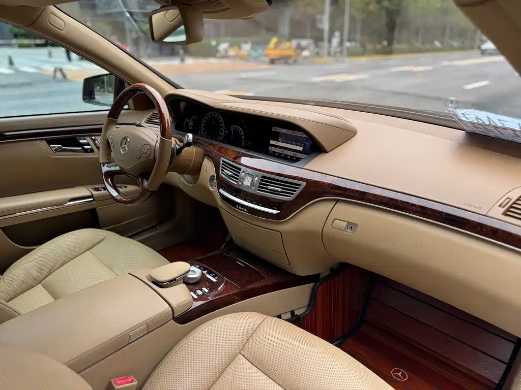 Mercedes-Benz S-Class 2011 — фото 10