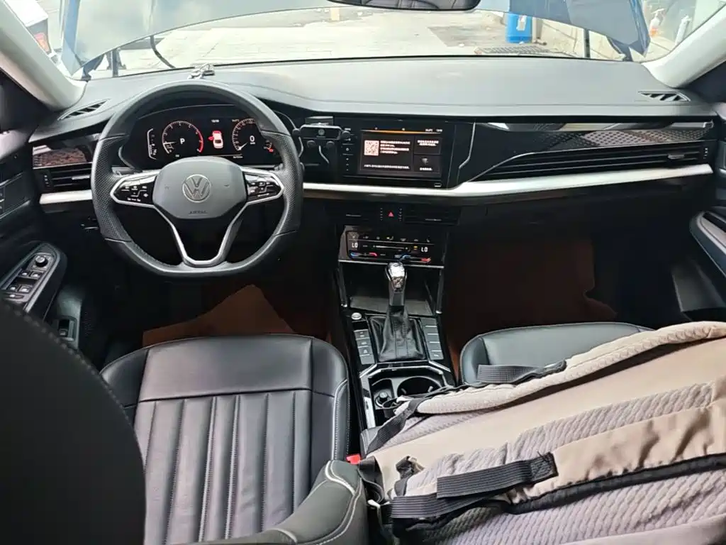 Volkswagen Passat 2024 — фото 10