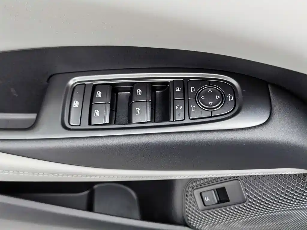 BYD Seal 06 DM-i Travel Edition 2026 — фото 9