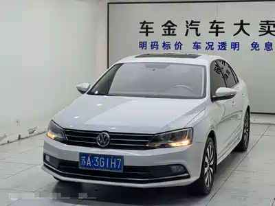 Volkswagen Sagitar 2016