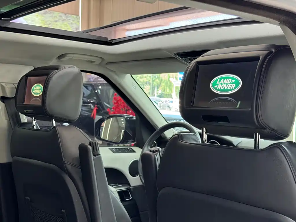 Land Rover Range Rover Sport 2016 — фото 11