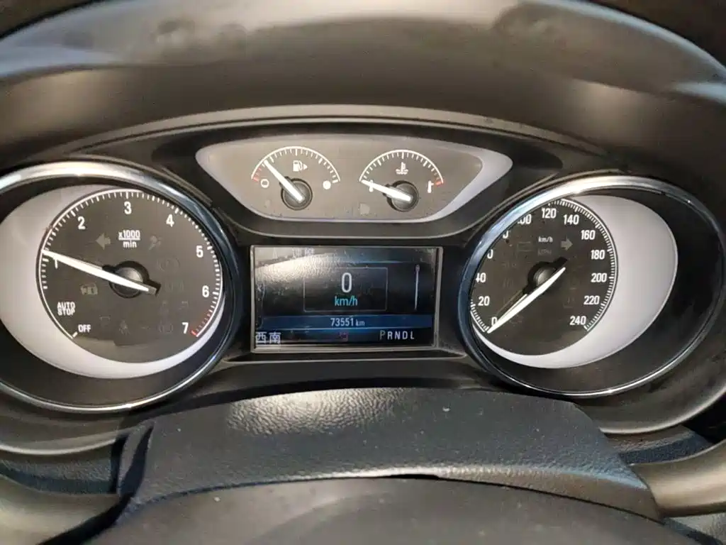 Buick Envision Plus 2021 — фото 12