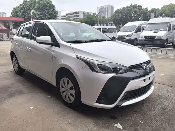Toyota Yaris L 2016