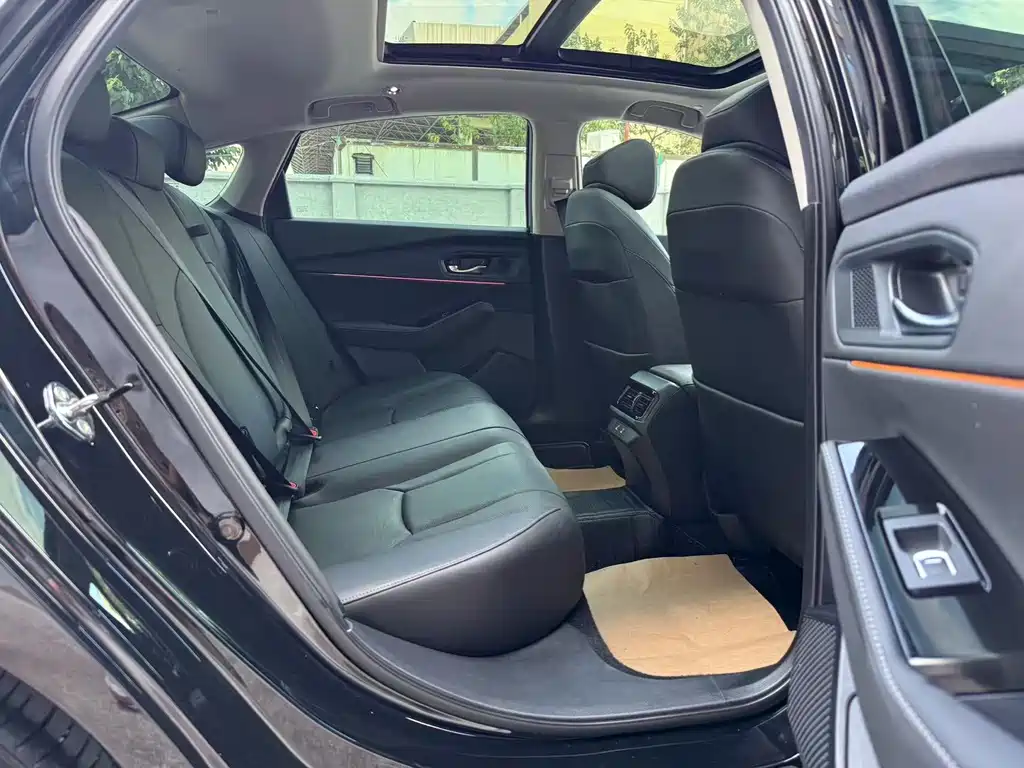 Honda Accord 2025 — фото 11