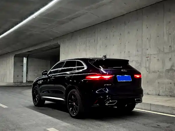 Jaguar F-PACE 2021