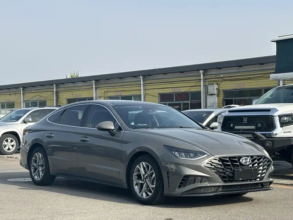 Hyundai Sonata 2022 — фото 3