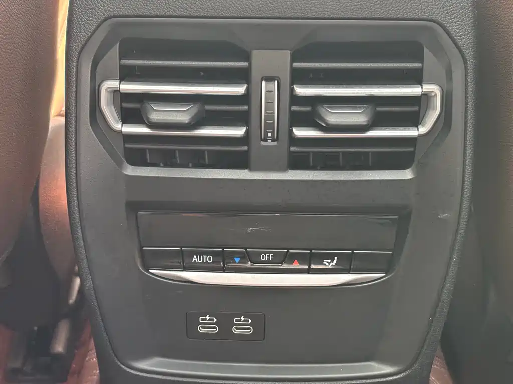 BMW 3 Series 2022 — фото 13