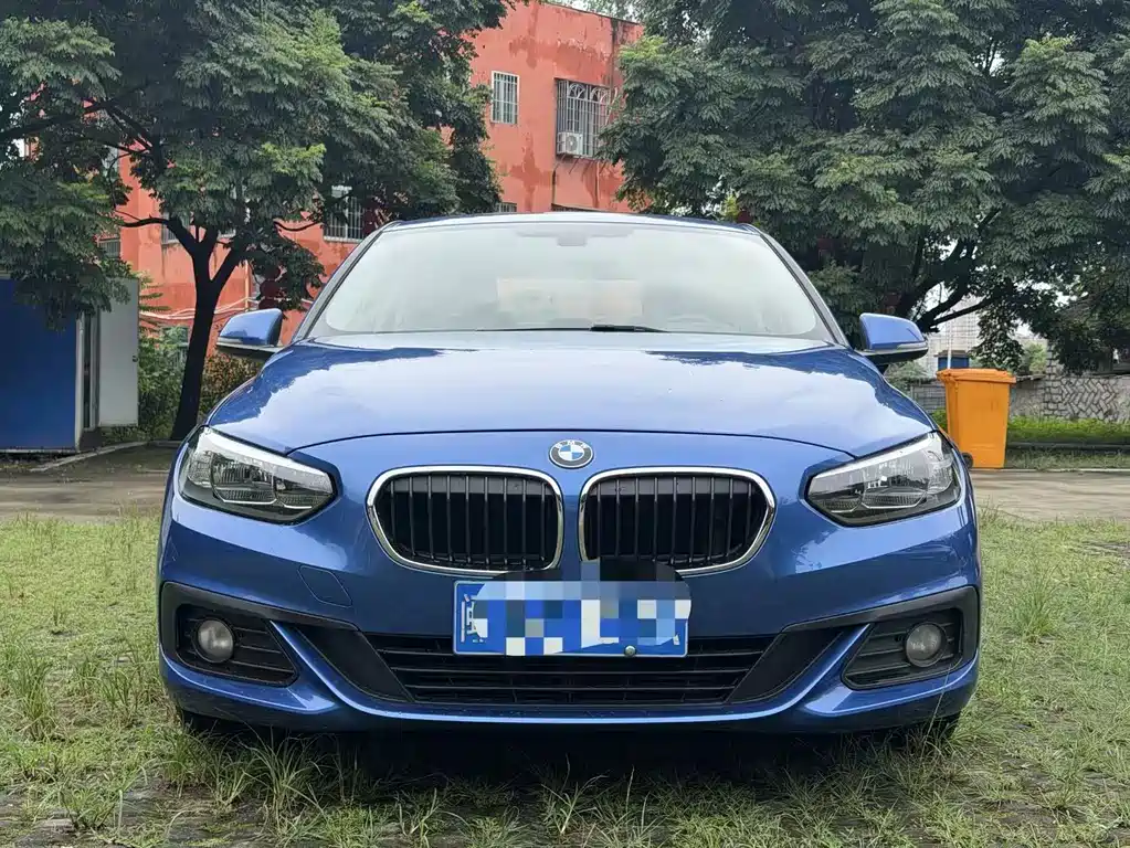 BMW 1 Series 2017 — фото 1