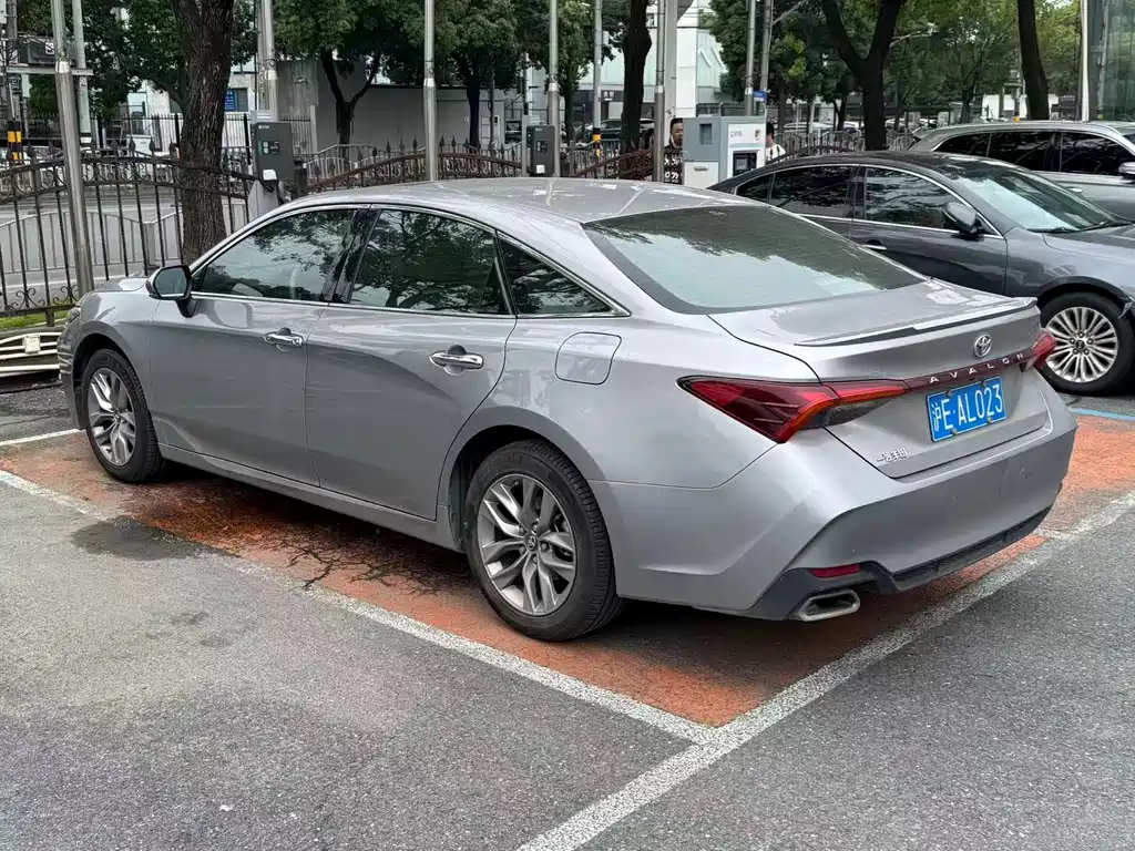 Toyota Avalon 2021