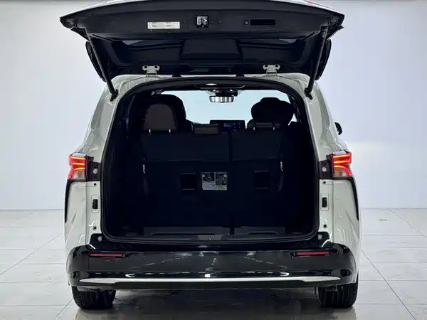 Toyota Sienna 2022