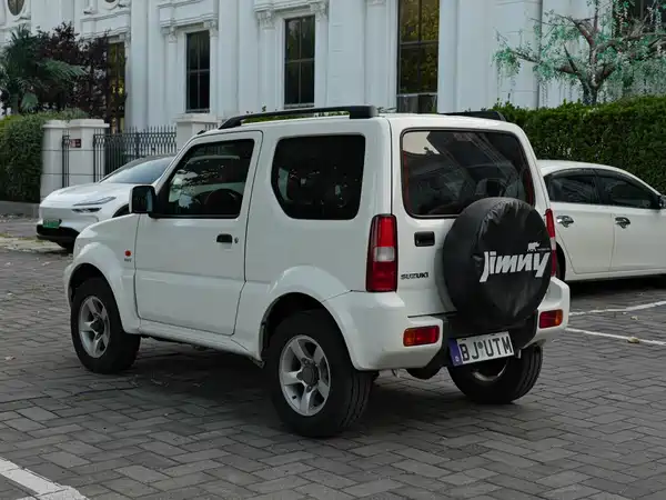 Suzuki Jimny 2012