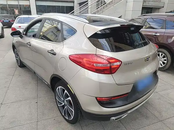 Geely Emgrand GS 2017