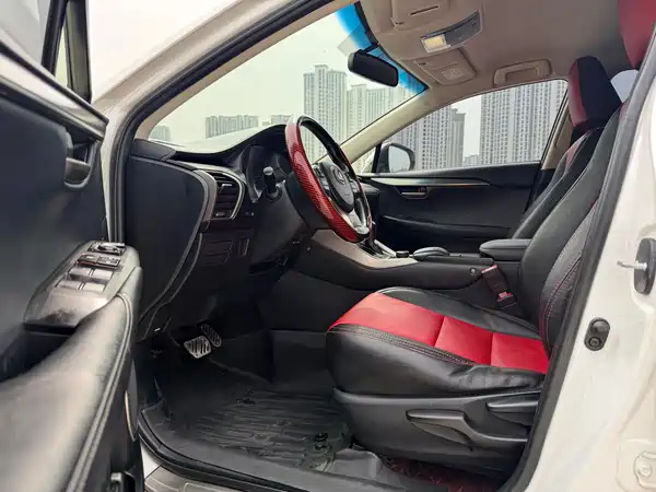 Lexus NX 2015