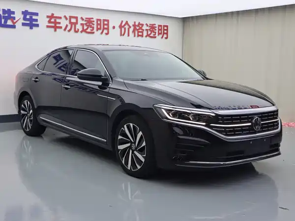 Volkswagen Passat 2023