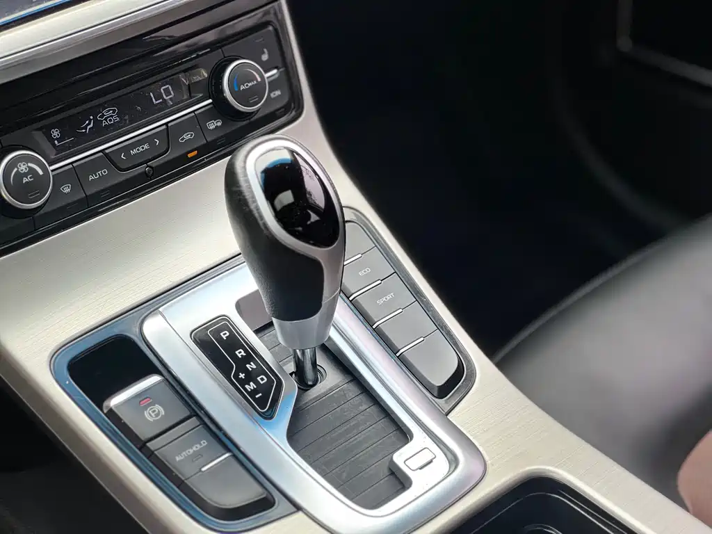 Geely Emgrand GL 2017 — фото 13