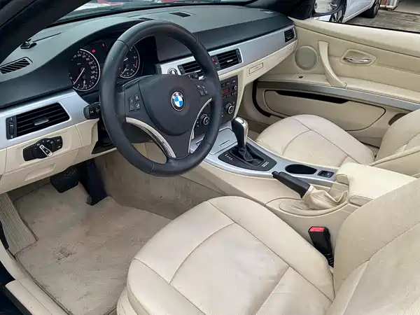 BMW 3 Series 2011