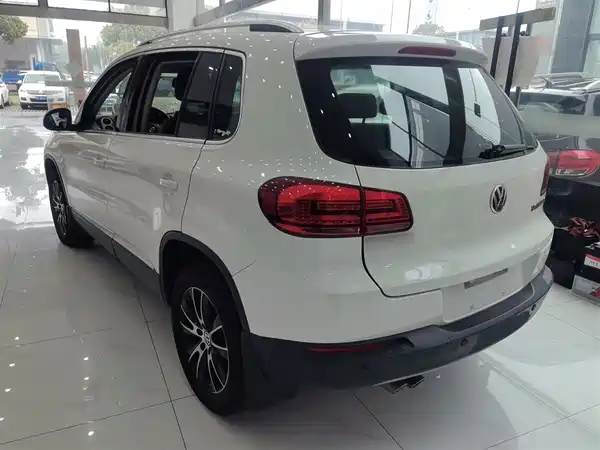 Volkswagen Tiguan 2015
