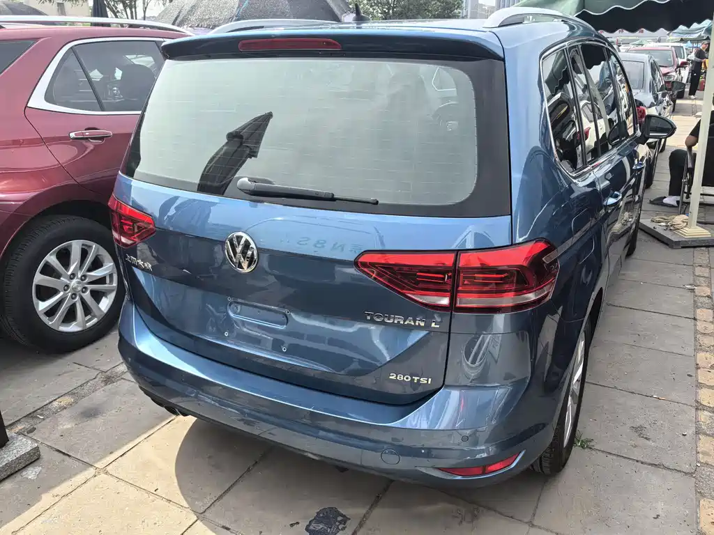 Volkswagen Touran 2016 — фото 5