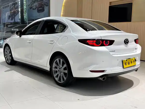 Mazda 3 Axela 2025