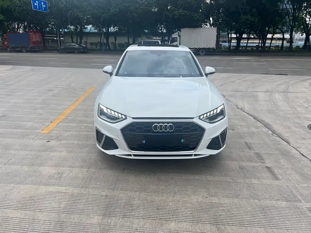 Audi A4L 2020