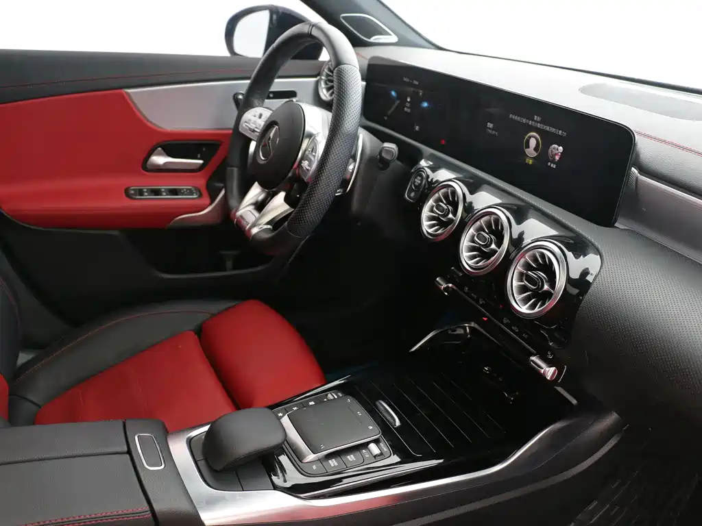 Mercedes-Benz A-Class AMG 2023 — фото 7